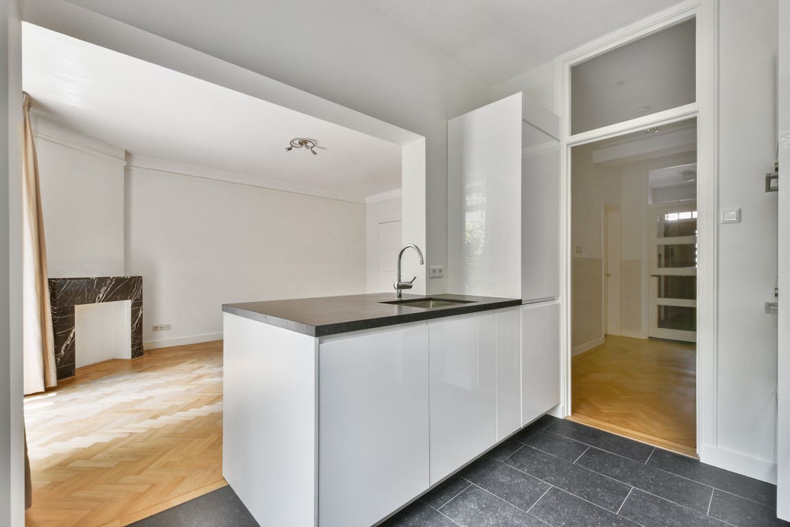 Titiaanstraat 33 1077 RG, Amsterdam, Noord-Holland Netherlands, 4 Bedrooms Bedrooms, ,2 BathroomsBathrooms,Apartment,For Rent,Titiaanstraat,1660