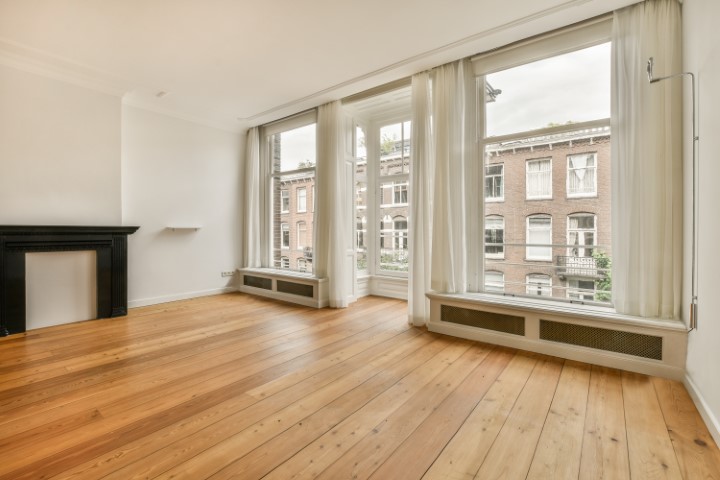 Valeriusstraat 21 1071 MC, Amsterdam, Noord-Holland Nederland, 3 Bedrooms Bedrooms, ,1 BathroomBathrooms,Apartment,For Rent,Valeriusstraat ,2,1663