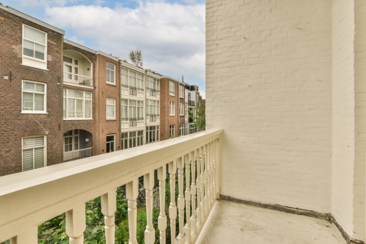 Valeriusstraat 21 1071 MC, Amsterdam, Noord-Holland Nederland, 3 Bedrooms Bedrooms, ,1 BathroomBathrooms,Apartment,For Rent,Valeriusstraat ,2,1663