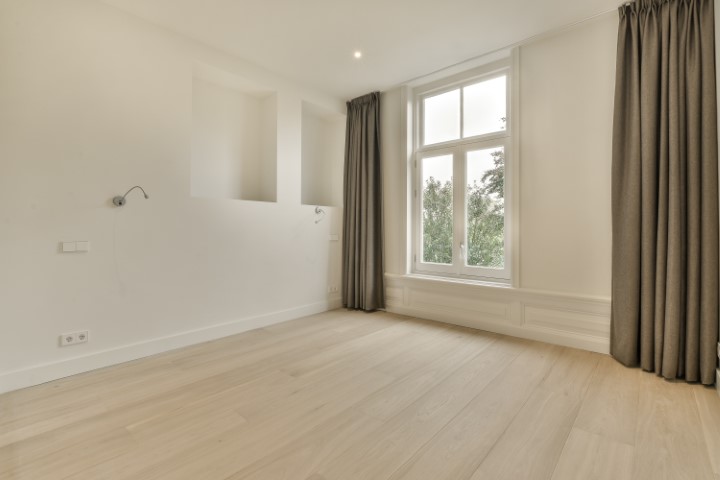 Willemsparkweg 61-II 1071 GS, Amsterdam, Noord-Holland Nederland, 4 Bedrooms Bedrooms, ,2 BathroomsBathrooms,Apartment,For Rent,Willemsparkweg 61-II,1682