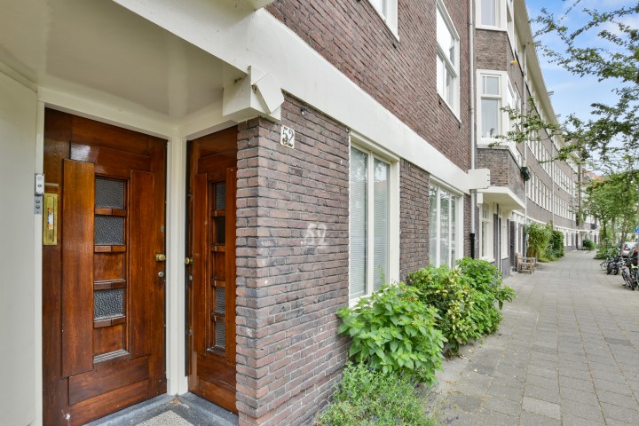 Dintelstraat 52-1 1078 VV, Amsterdam, Noord-Holland Netherlands, 2 Bedrooms Bedrooms, ,1 BathroomBathrooms,Apartment,For Rent,Dintelstraat,1699