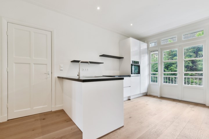 Dintelstraat 52-1 1078 VV, Amsterdam, Noord-Holland Netherlands, 2 Bedrooms Bedrooms, ,1 BathroomBathrooms,Apartment,For Rent,Dintelstraat,1699