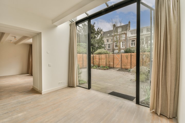 Keizersgracht 698 H, Noord-Holland Nederland, 2 Bedrooms Bedrooms, 0 ,2 BathroomsBathrooms,Apartment,For Rent,Keizersgracht,0,1700