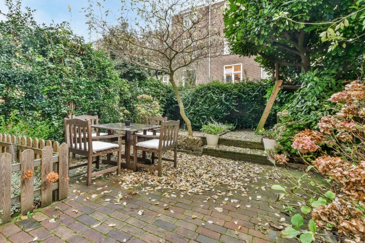 Johannes Verhulststraat 193 H 1075 HA, Amsterdam, Noord-Holland Nederland, 4 Slaapkamers Slaapkamers, ,3 BadkamersBadkamers,Appartement,Huur,Johannes Verhulststraat ,1707