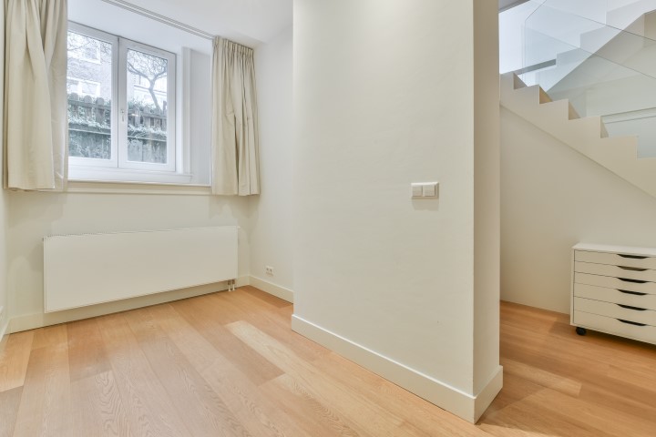 Johannes Verhulststraat 193 H 1075 HA, Amsterdam, Noord-Holland Nederland, 4 Slaapkamers Slaapkamers, ,3 BadkamersBadkamers,Appartement,Huur,Johannes Verhulststraat ,1707