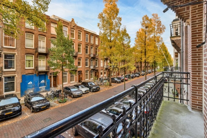 Johannes Verhulststraat 193 H 1075 HA, Amsterdam, Noord-Holland Nederland, 4 Slaapkamers Slaapkamers, ,3 BadkamersBadkamers,Appartement,Huur,Johannes Verhulststraat ,1707