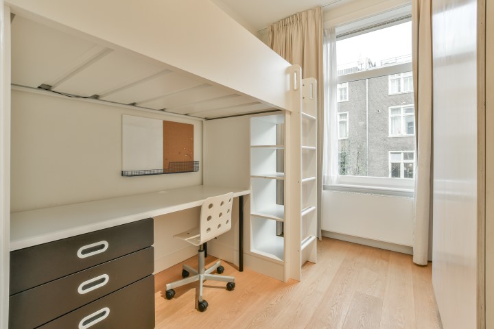 Johannes Verhulststraat 193 H 1075 HA, Amsterdam, Noord-Holland Nederland, 4 Slaapkamers Slaapkamers, ,3 BadkamersBadkamers,Appartement,Huur,Johannes Verhulststraat ,1707