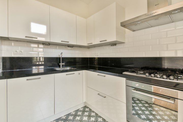 Valeriusstraat 60-2 1071ML, Amsterdam, Noord-Holland Nederland, 3 Slaapkamers Slaapkamers, ,1 BadkamerBadkamers,Appartement,Huur,Valeriusstraat ,1709