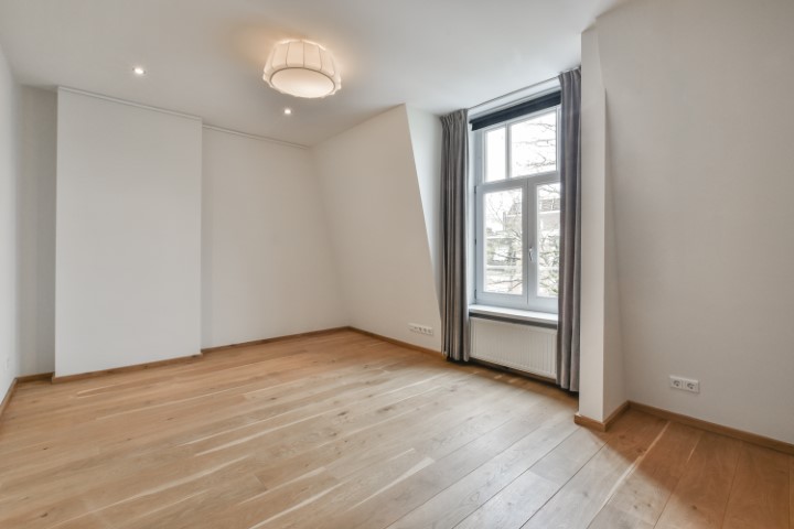 Van Breestraat 74 II, Amsterdam, Noord-Holland Nederland, 4 Bedrooms Bedrooms, ,1 BathroomBathrooms,Apartment,For Rent,Van Breestraat,2,1712