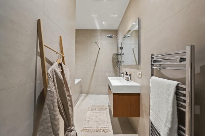 Singel 72 C 1015 AC, Amsterdam, Noord-Holland Nederland, 2 Bedrooms Bedrooms, ,1 BathroomBathrooms,Apartment,For Rent,Singel,1,1716