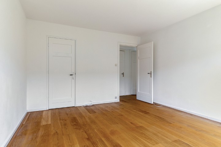 Courbetstraat 20 1077 ZT, Amsterdam, Noord-Holland Nederland, 4 Slaapkamers Slaapkamers, 0 ,2 BadkamersBadkamers,Appartement,Huur,Courbetstraat ,2,1734