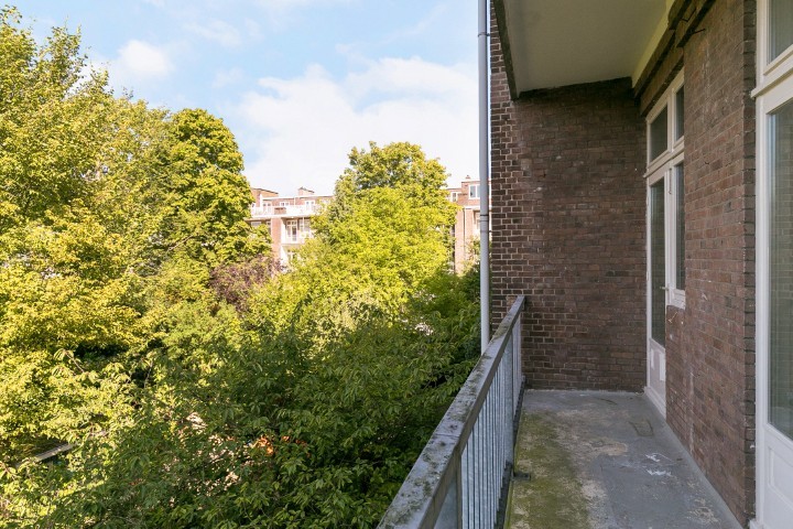 Courbetstraat 20 1077 ZT, Amsterdam, Noord-Holland Nederland, 4 Slaapkamers Slaapkamers, 0 ,2 BadkamersBadkamers,Appartement,Huur,Courbetstraat ,2,1734