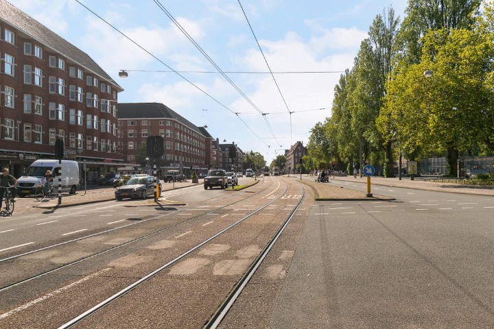 Courbetstraat 20 1077 ZT, Amsterdam, Noord-Holland Nederland, 4 Slaapkamers Slaapkamers, 0 ,2 BadkamersBadkamers,Appartement,Huur,Courbetstraat ,2,1734