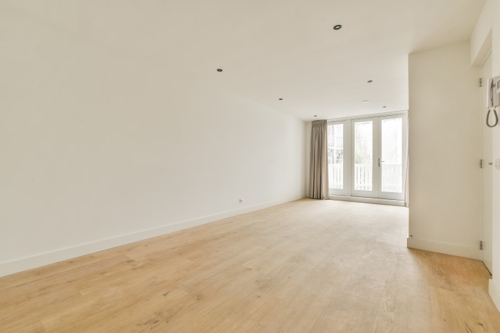 Kastanjeweg 6, Amsterdam, Noord-Holland Nederland, 2 Bedrooms Bedrooms, 0 ,1 BathroomBathrooms,Apartment,For Rent,Kastanjeweg,2,1740