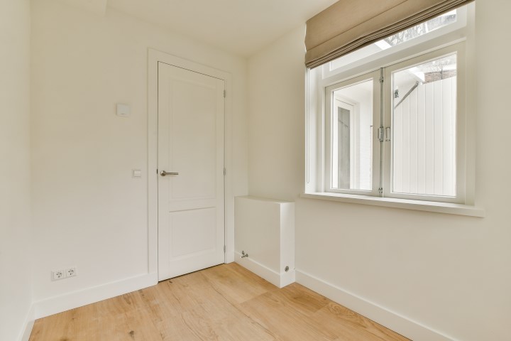 Kastanjeweg 6, Amsterdam, Noord-Holland Nederland, 2 Bedrooms Bedrooms, 0 ,1 BathroomBathrooms,Apartment,For Rent,Kastanjeweg,2,1740