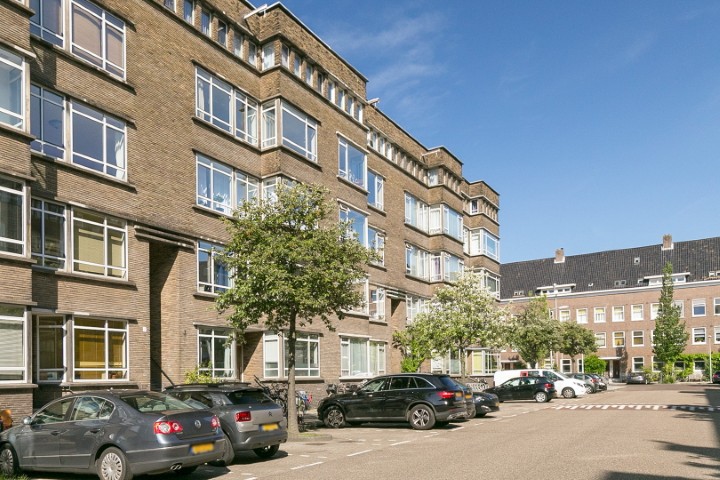 Courbetstraat 20, Amsterdasm, Noord-Holland Nederland, 4 Slaapkamers Slaapkamers, 0 ,2 BadkamersBadkamers,Appartement,Huur,Courbetstraat,2,1746