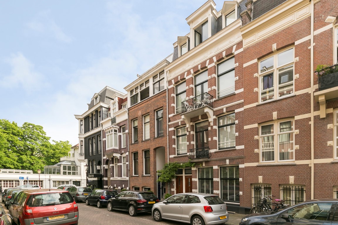 Korte van Eeghenstraat 2 A, Amsterdam, Noord-Holland Nederland, 3 Slaapkamers Slaapkamers, ,1 BadkamerBadkamers,Appartement,Huur,Korte van Eeghenstraat,1,1077