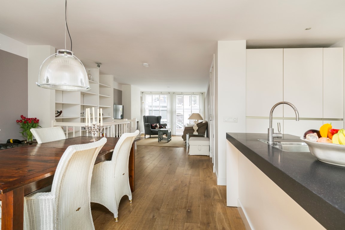 Korte van Eeghenstraat 2 A, Amsterdam, Noord-Holland Nederland, 3 Slaapkamers Slaapkamers, ,1 BadkamerBadkamers,Appartement,Huur,Korte van Eeghenstraat,1,1077